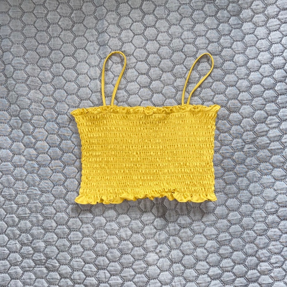 FOREVER 21 RUFFLE CROP TOP